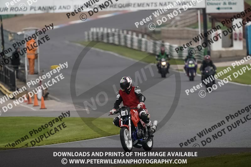enduro digital images;event digital images;eventdigitalimages;mallory park;mallory park photographs;mallory park trackday;mallory park trackday photographs;no limits trackdays;peter wileman photography;racing digital images;trackday digital images;trackday photos